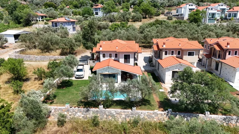 Gökçeovacık Doğa Villası – Kuş Bakışı Villa ve Bahçe