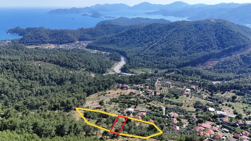 Göcek Belenpınar'da Deniz Manzaralı Satılık Tarla