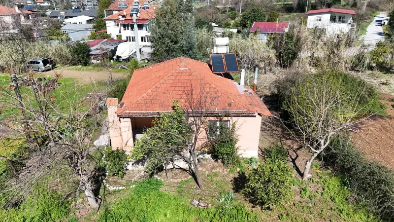 Göcek İnlice'de 1.020 m² Arsa İçinde Yatırımlık Müstakil Ev – Çatıdaki Güneş Panelleri ve Bahçedeki Meyve Ağaçları