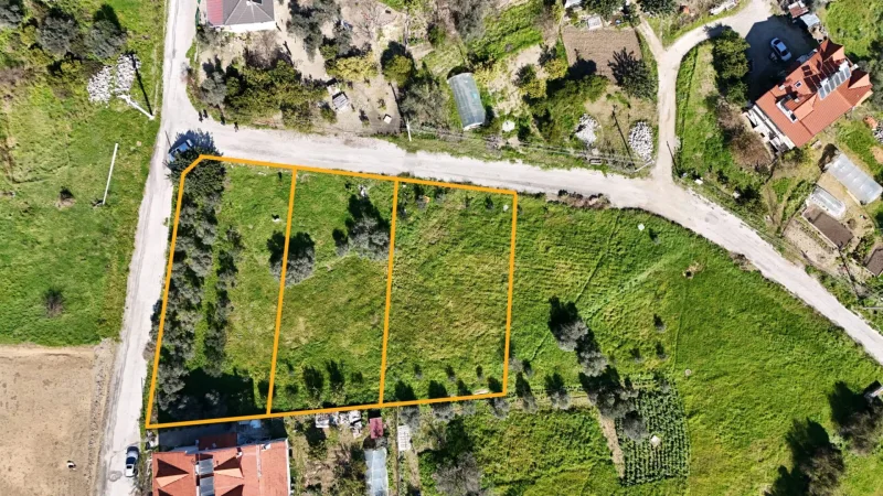 Göcek Dereboğazı köşe parseller ve yol kavşağı hava görünümü