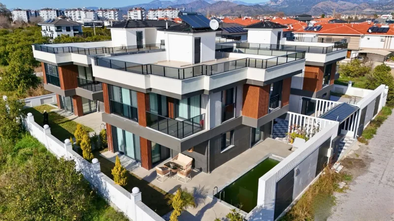 Dalaman'da Özel Havuzlu Bahçeli Satılık 4+1 Villa