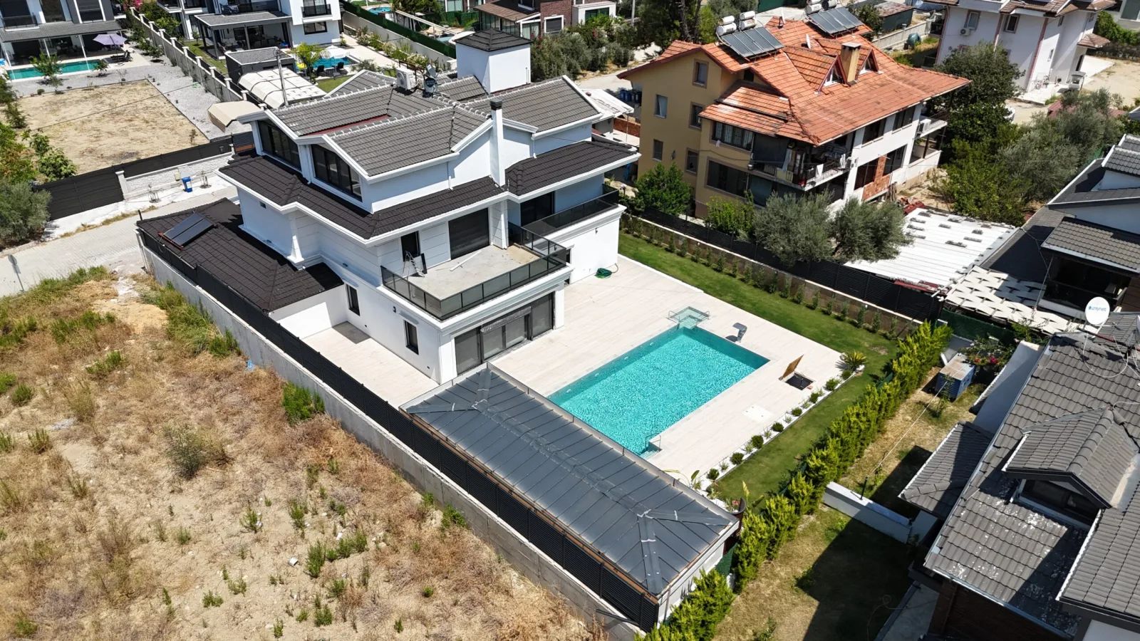 Luxury Mansion for Sale in Göcek Centre