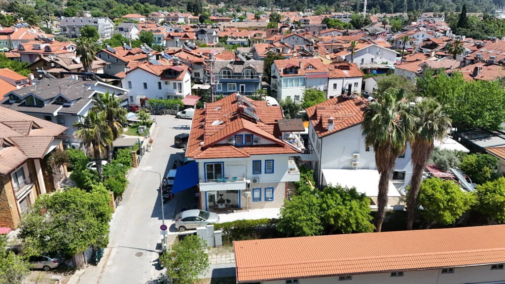 FETHİYE GÖCEK ÇARŞI'DA SATILIK BİNA - Fotoğraf 3