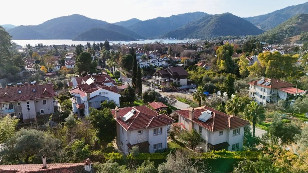 GÖCEK'TE MERKEZE YAKIN KİRALIK 4+1 MÜŞTEREK HAVUZLU VİLLA - Fotoğraf 26