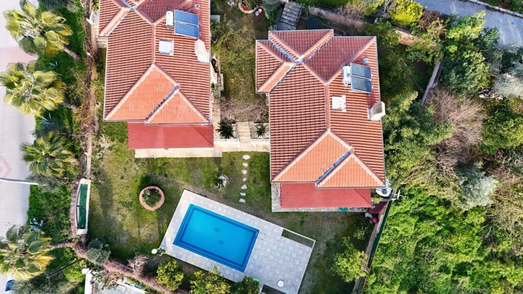 GÖCEK'TE MERKEZE YAKIN KİRALIK 4+1 MÜŞTEREK HAVUZLU VİLLA - Fotoğraf 28